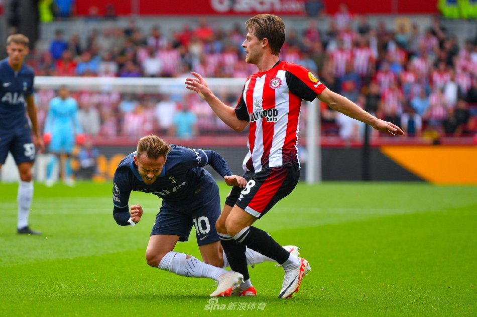 场用三脚传 场用三脚传